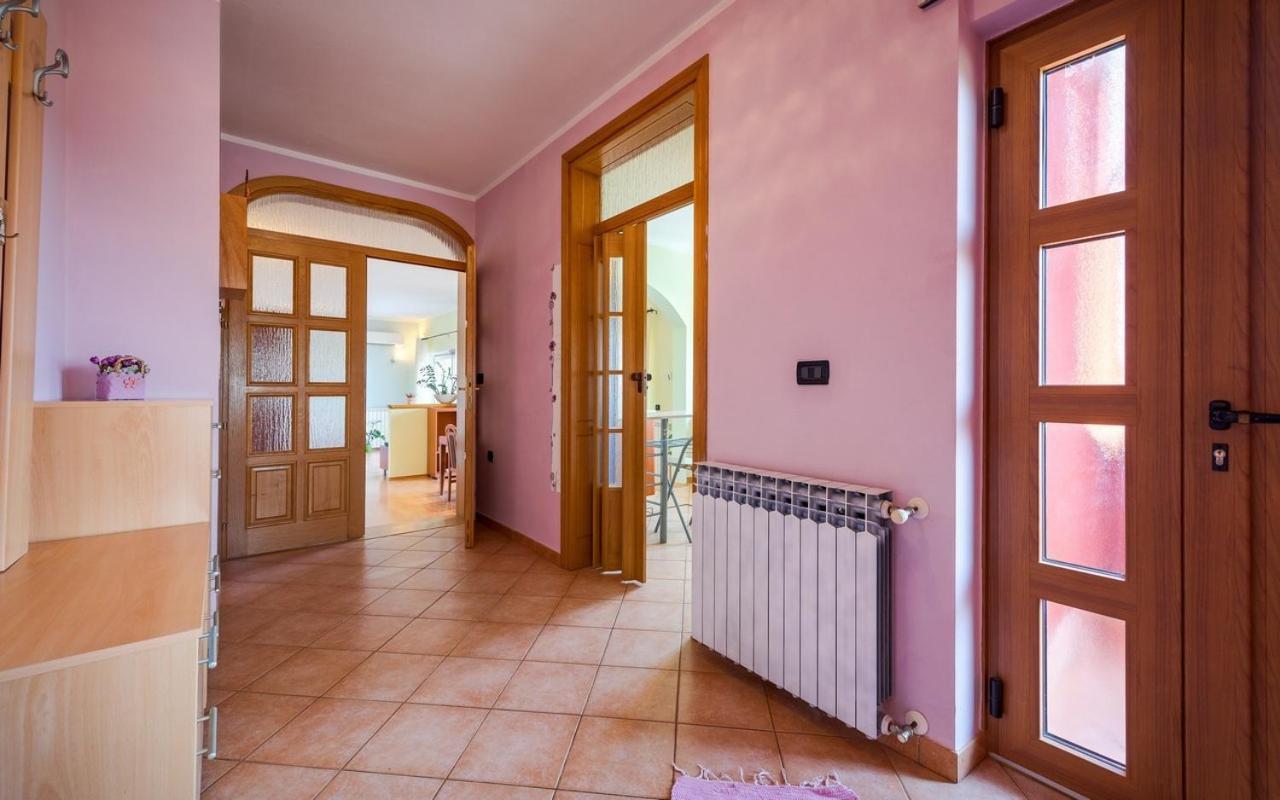Iva House With Apartment ウマグ エクステリア 写真