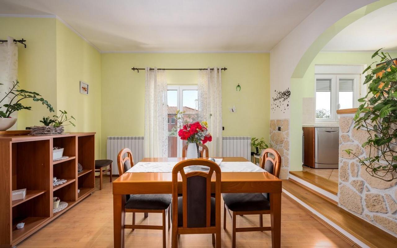 Iva House With Apartment ウマグ エクステリア 写真